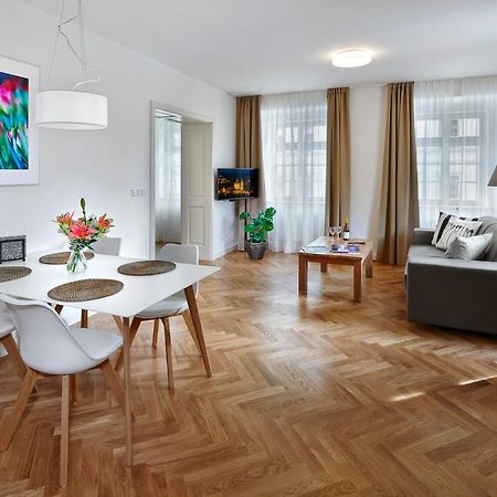 Downtown Suites Mala Strana Prag Exterior foto